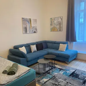  Apartmán Blue Danube Downtown With Free Parking