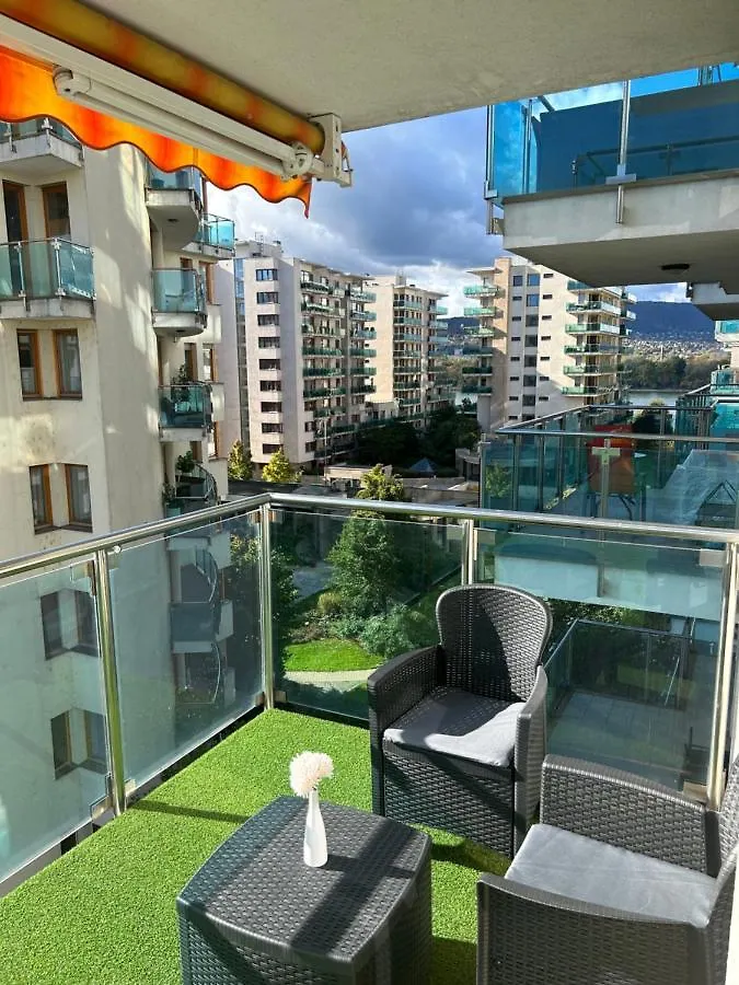 Marina Bay Apartman Budapest Hungary
